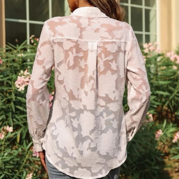 New chiffon button down top - Picture 4 of 7